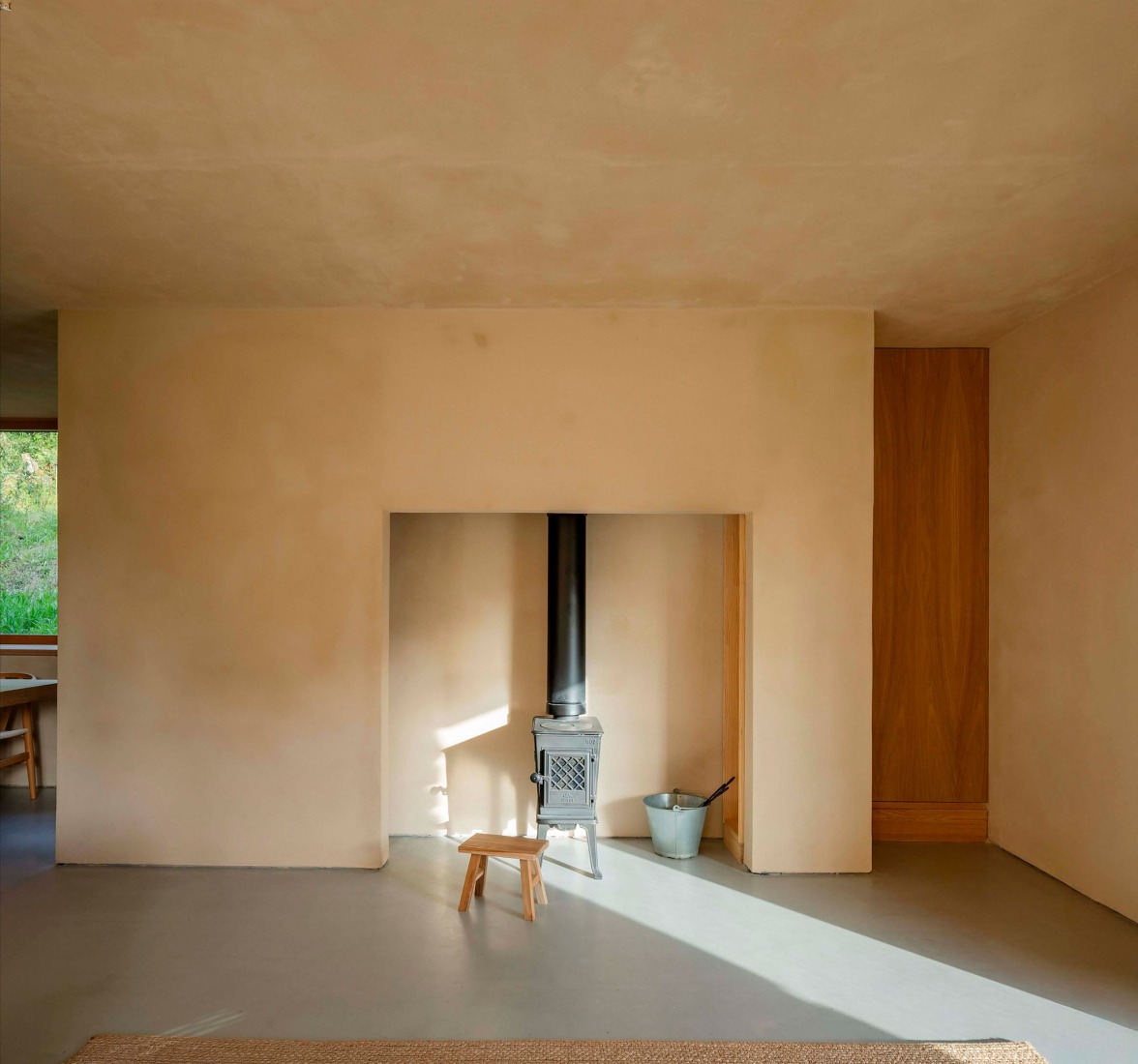 "Casa Mínima" by Estudio Mínima. Photograph by Biderbost Photo.