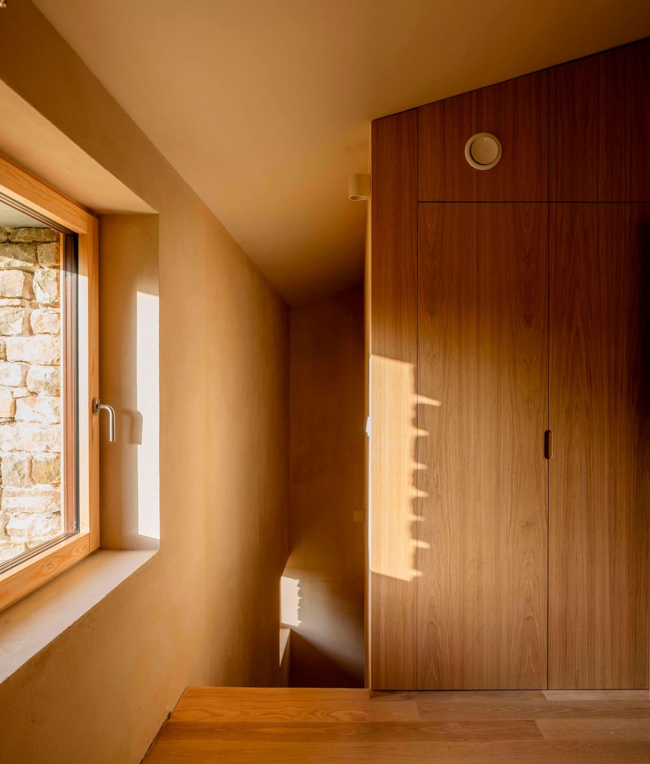 "Casa Mínima" by Estudio Mínima. Photograph by Biderbost Photo.