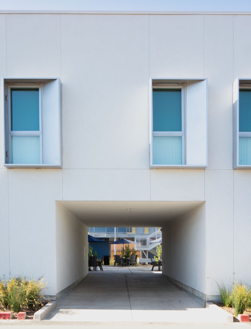 Northview Apartments by Brooks + Scarpa. Photograph by Tara Wujcik.