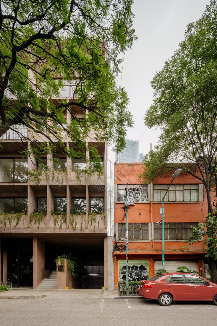 "Londres 187" by CCA. Photograph by Arturo Arrieta, courtesy of CCA | Bernardo Quinzaños.