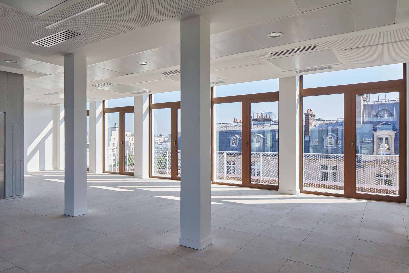 ADN por DTACC Architectes. Fotografía por Hervé Abbadie.