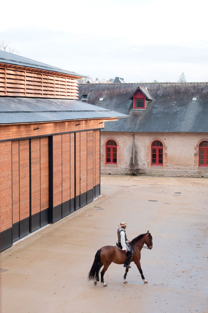 Sala Espectáculos Haras Nacional de Hennebont por K architectures. Fotografía por Yon de Poncins.