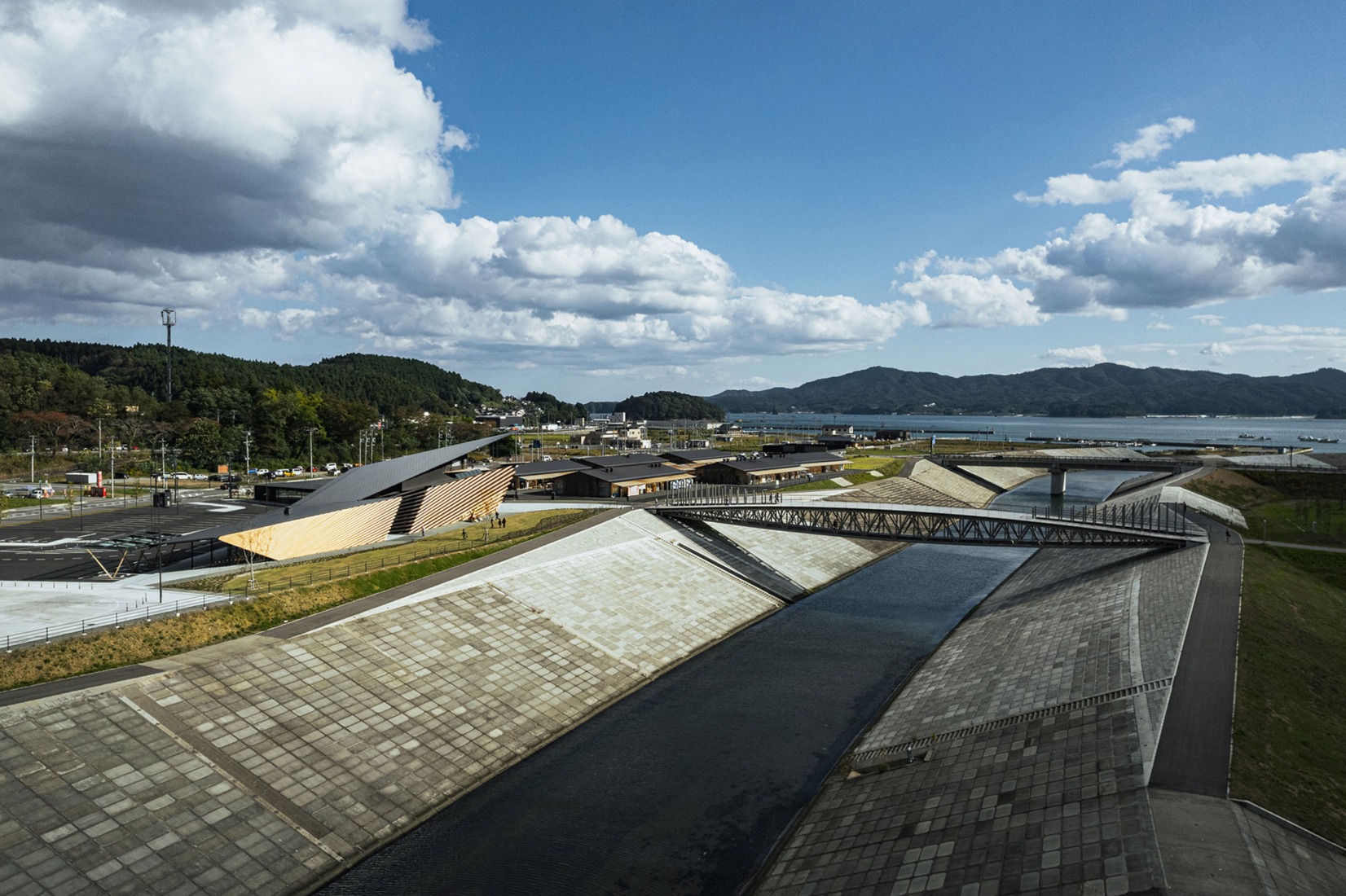 Memorial Minamisanriku 311 por KKAA. Fotografía por Keishin Horikoshi・Kosuke Nakao/SS Tokyo.