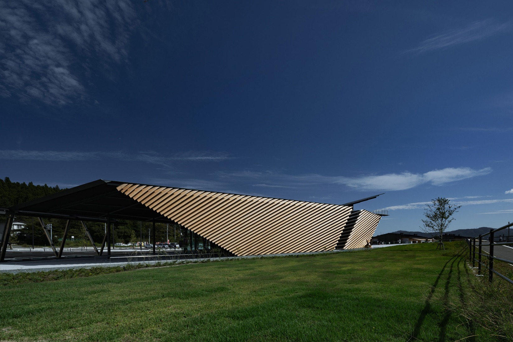 Memorial Minamisanriku 311 por KKAA. Fotografía por Keishin Horikoshi・Kosuke Nakao/SS Tokyo.