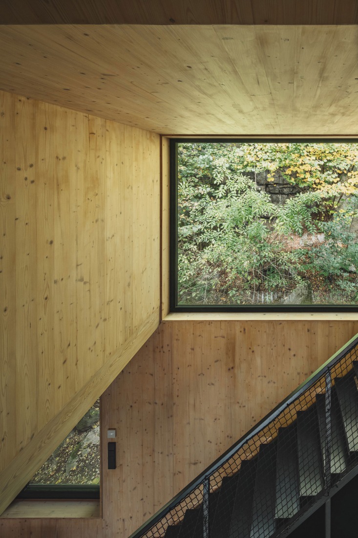 Cabaña «Entre la Roca y el Río» por Mimosa. Fotografía por Petr Polák.
