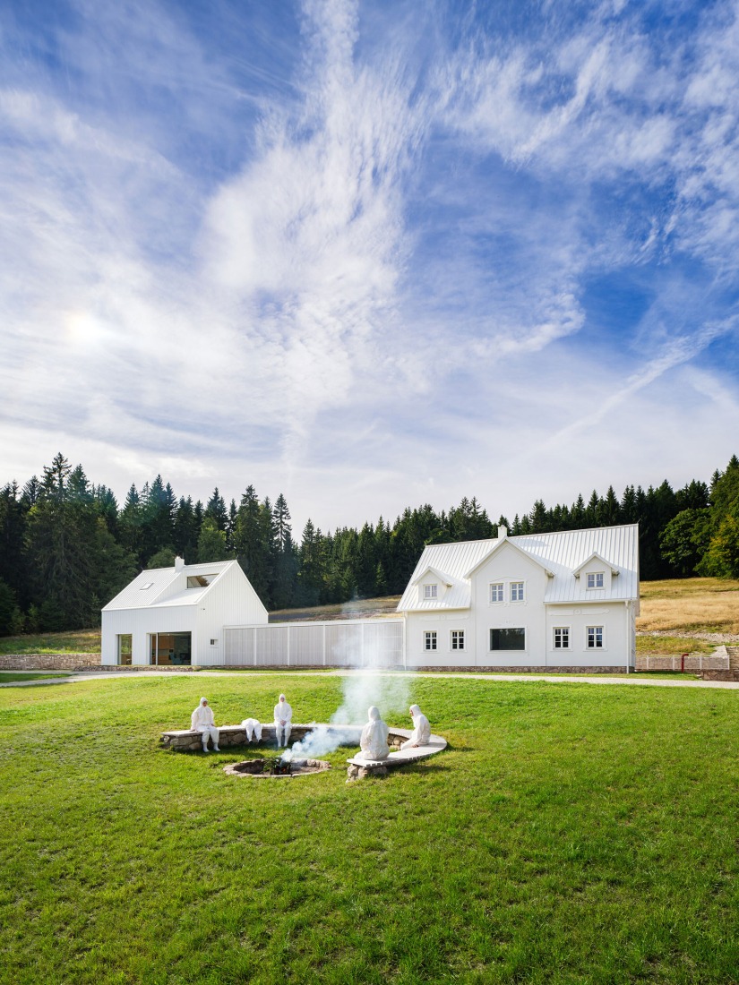 «Resurrección de los Sudetes» por No Architects. Fotografía por Studio Flusser.