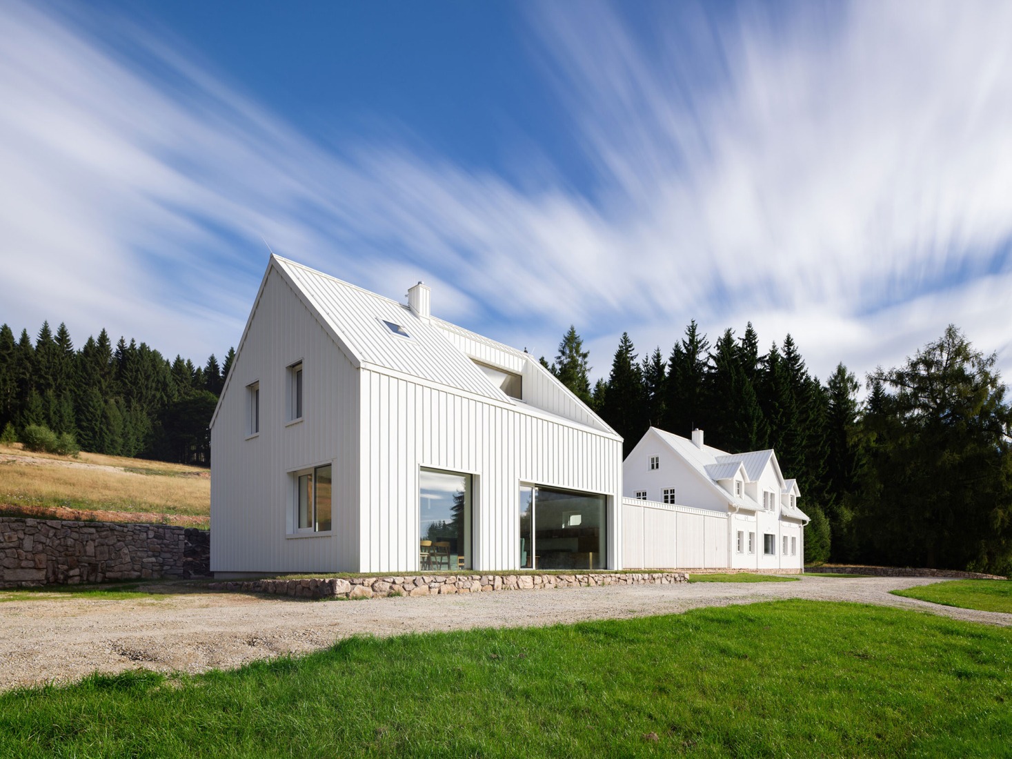 «Resurrección de los Sudetes» por No Architects. Fotografía por Studio Flusser.