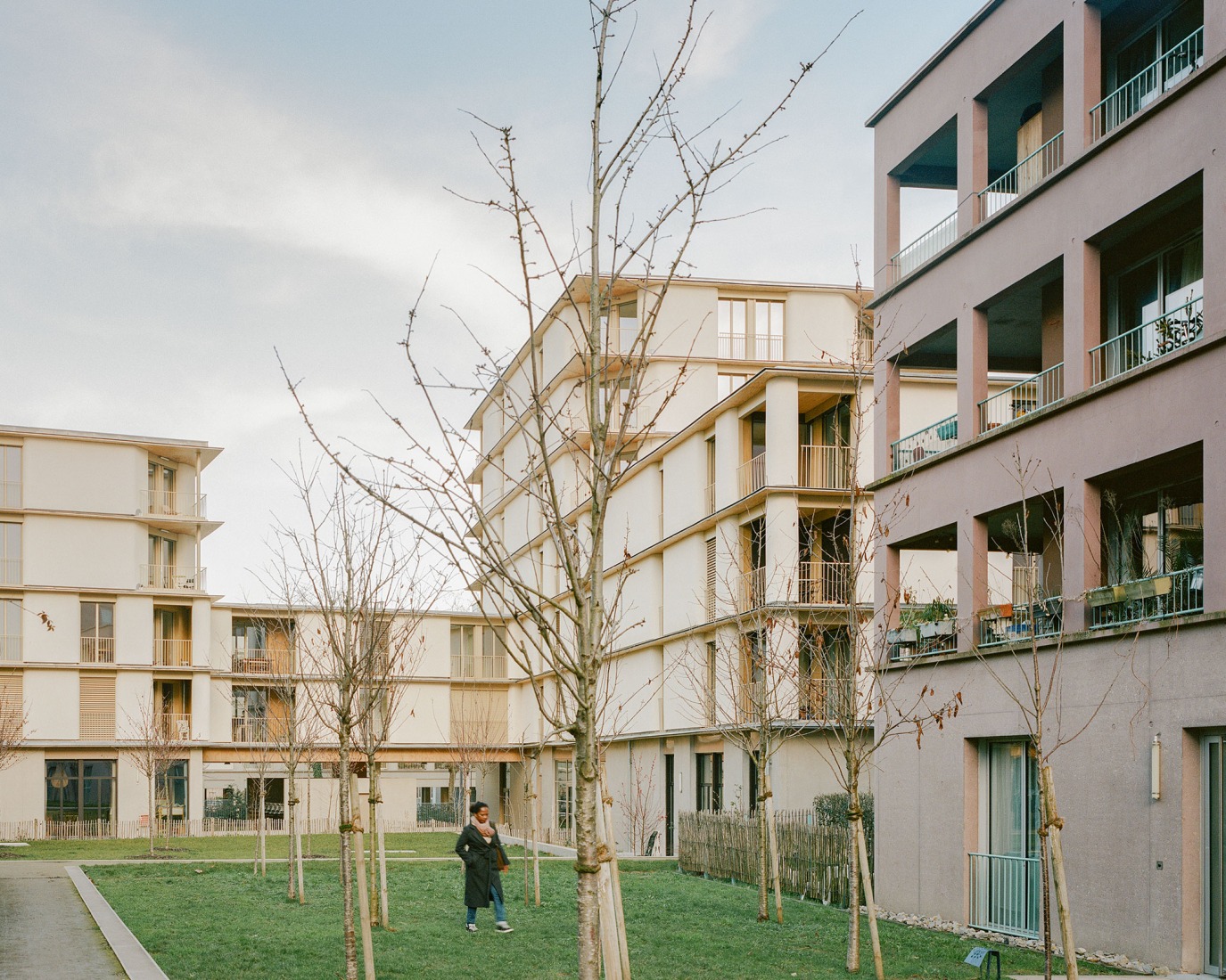 81 housing units by Atelier d’Architecture Ramdam + Palast. Photograph by Charles Bouchaib.