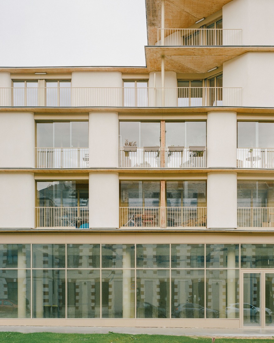 81 housing units by Atelier d’Architecture Ramdam + Palast. Photograph by Charles Bouchaib.