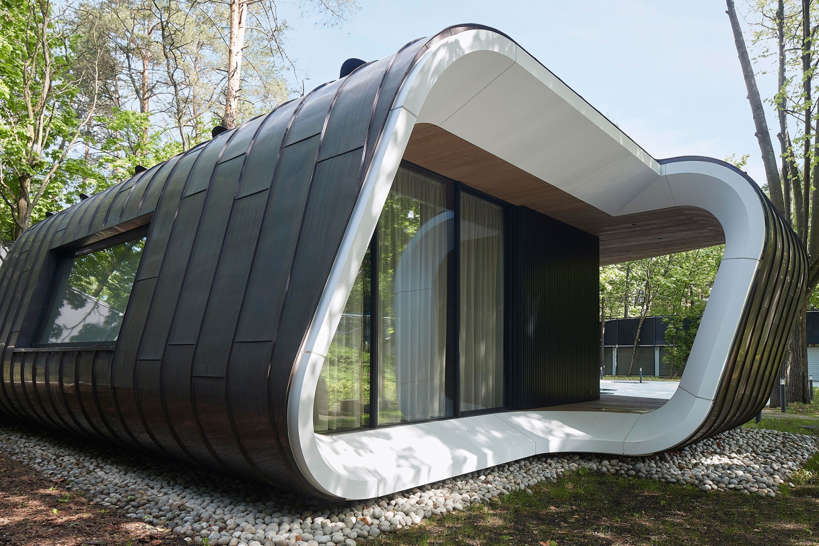 Garaje para colección de automóviles por Atrium. Fotografía cortesía de Atrium.