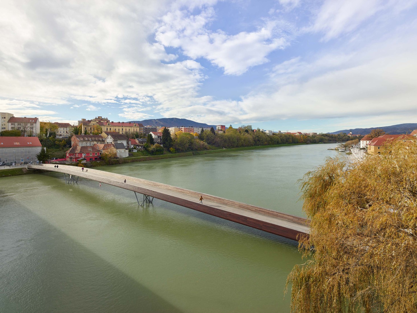 Splavarska Lent Tabor Bridge by Burgos & Garrido. Photograph by Roland Halbe.