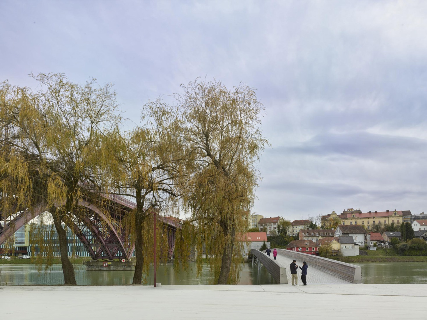Splavarska Lent Tabor Bridge by Burgos & Garrido. Photograph by Roland Halbe.