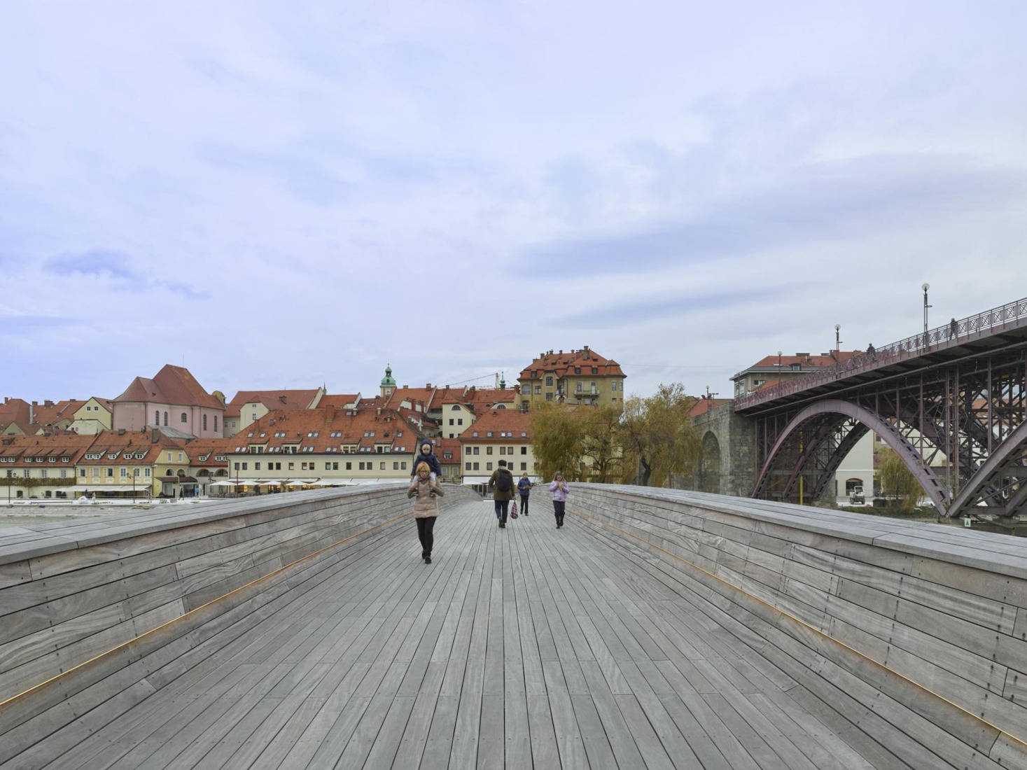 Splavarska Lent Tabor Bridge by Burgos & Garrido. Photograph by Roland Halbe.