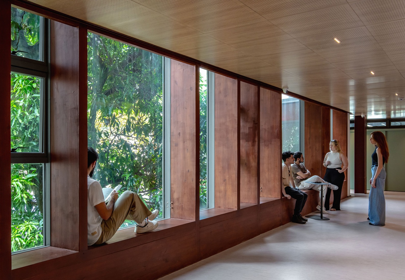 Nueva sede de la Universidad Rudolf Steiner por Biselli Katchborian. Fotografía por Nelson Kon.