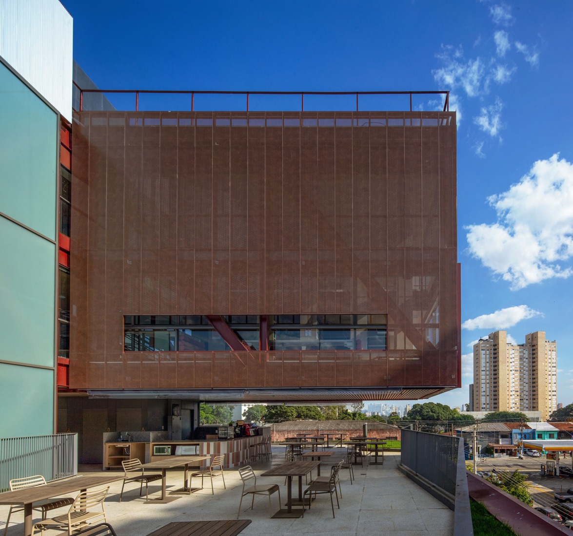 Nueva sede de la Universidad Rudolf Steiner por Biselli Katchborian. Fotografía por Nelson Kon.