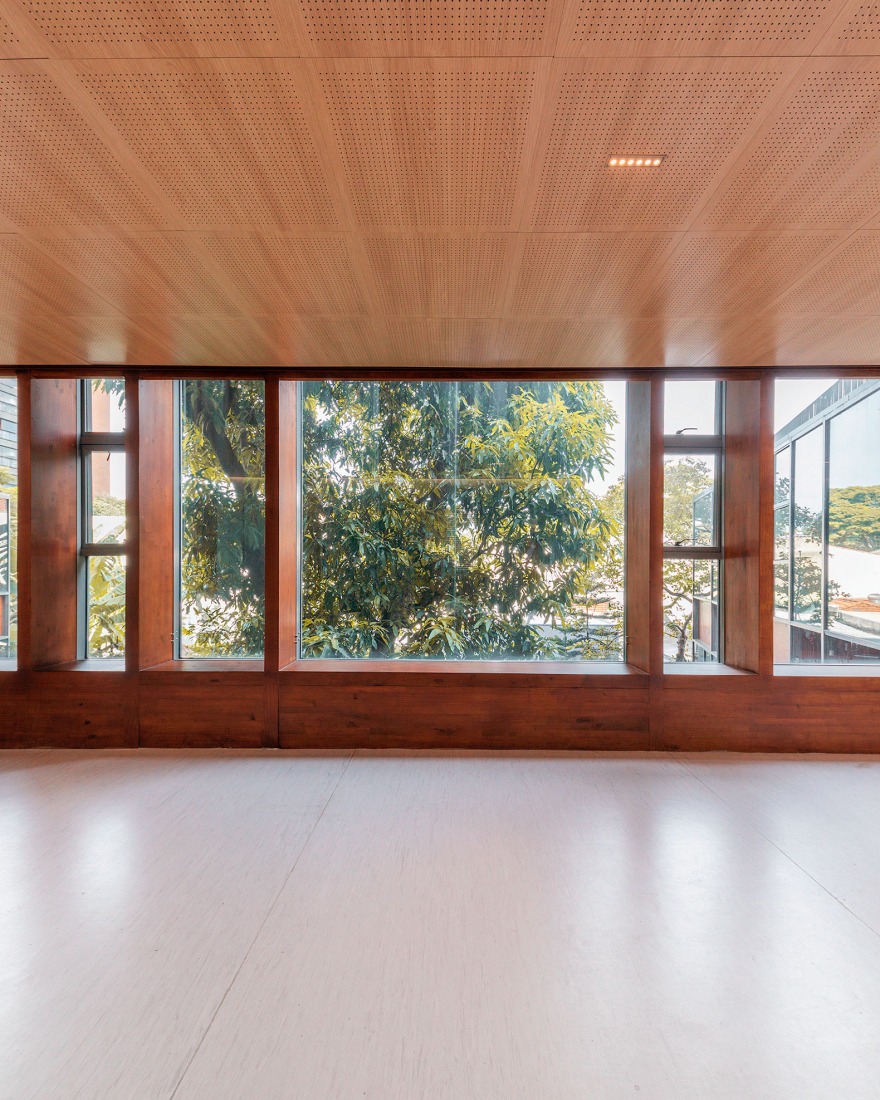 Nueva sede de la Universidad Rudolf Steiner por Biselli Katchborian. Fotografía por Guilherme Pucci.