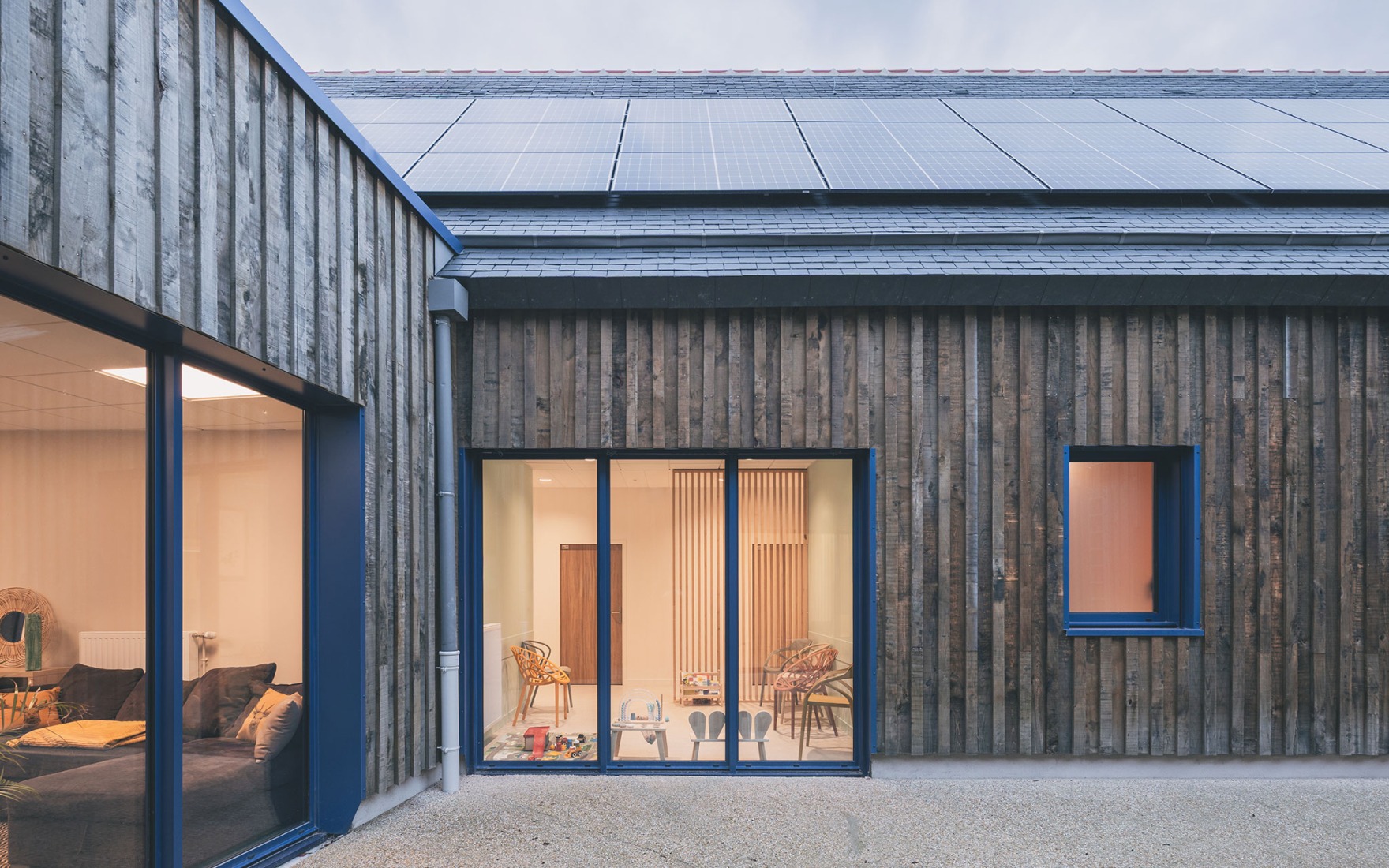 Centro de salud Tremblay Val-Couesnon por Celeste. Fotografía por Eric Sueur.