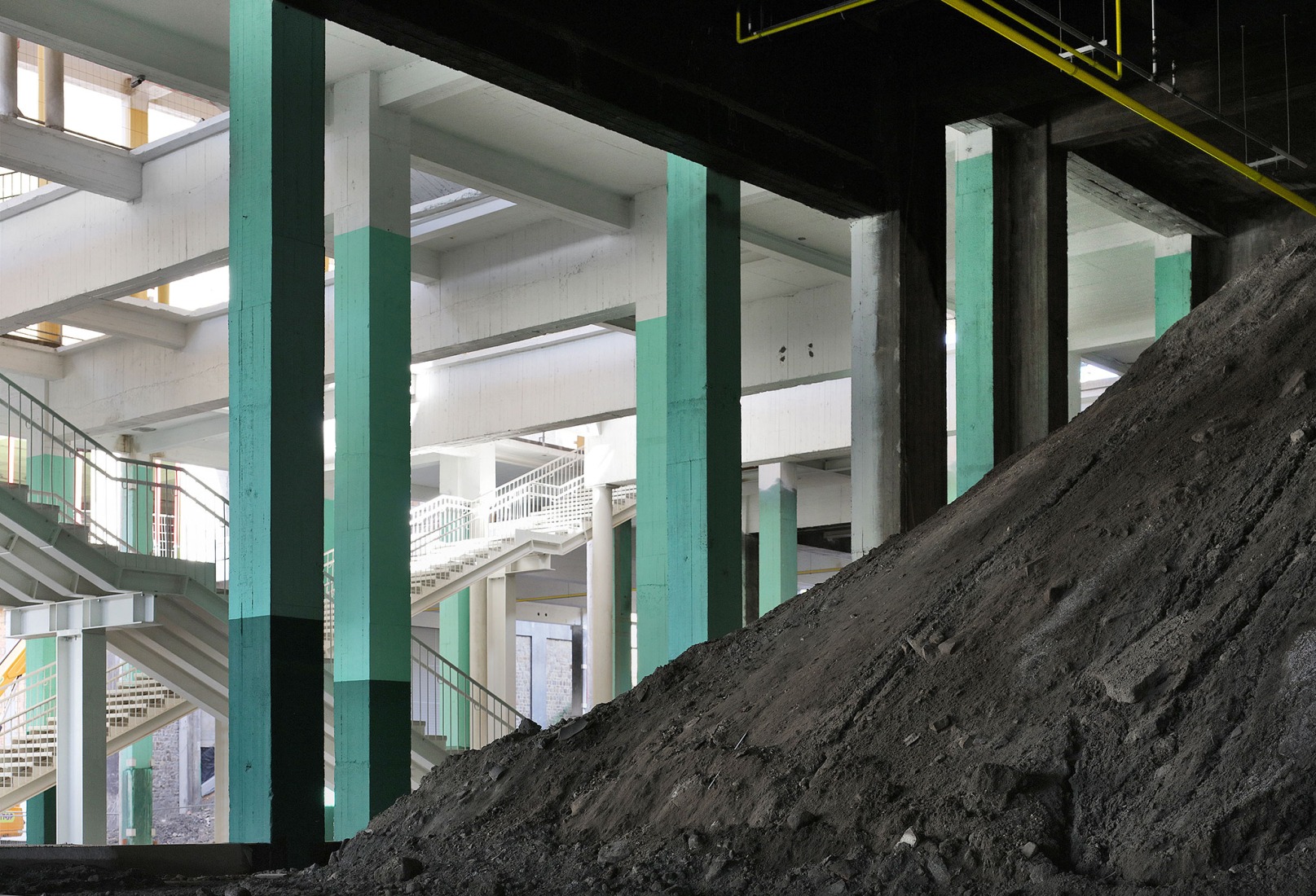 Palacio de Exposiciones de Charleroi por architecten jan de vylder inge vinck y AgwA. Fotografía por Filip Dujardin. 