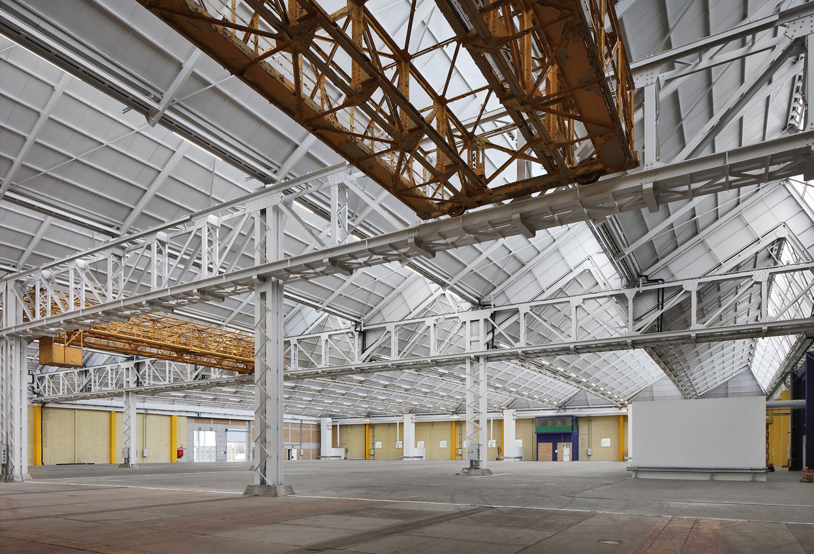 Palacio de Exposiciones de Charleroi por architecten jan de vylder inge vinck y AgwA. Fotografía por Filip Dujardin. 