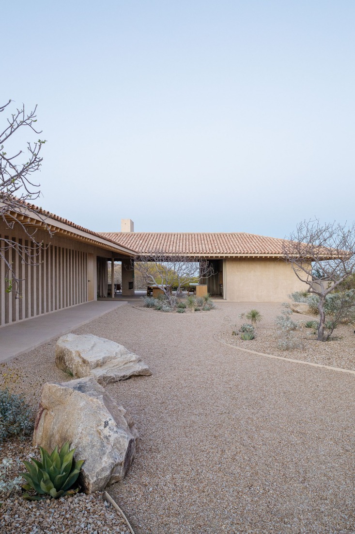 House in Palmilla by Estudio IUAPdA. Photograph by  Ignacio Urquiza Luna Parra.
