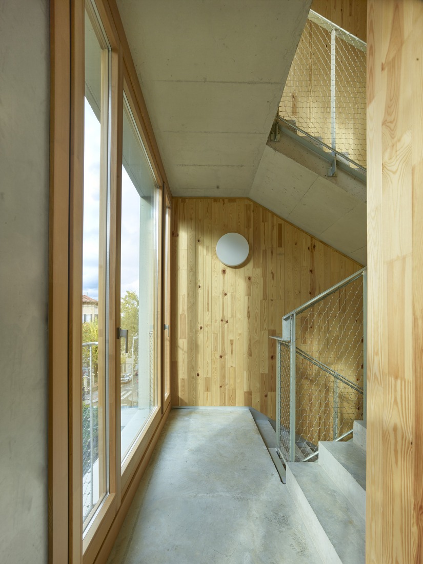 Facultad de Derecho CEU San Pablo por José María Sánchez Arquitectos. Fotografía por Roland Halbe.