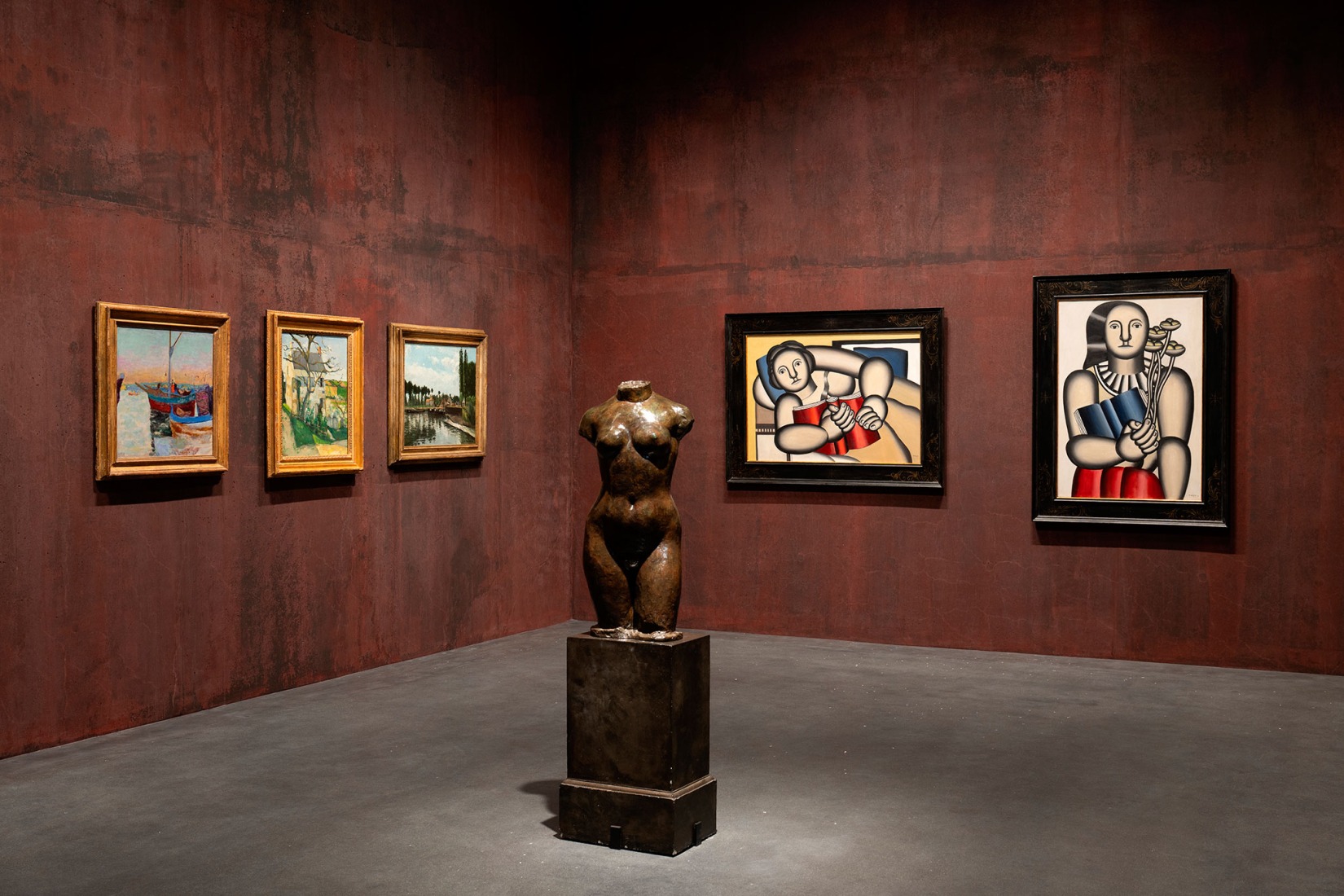 Vista de la instalación de la presentación inaugural en las Galerías David Geffen, abril de 2026. Fotografía cortesía de Museum Associates/LACMA. 