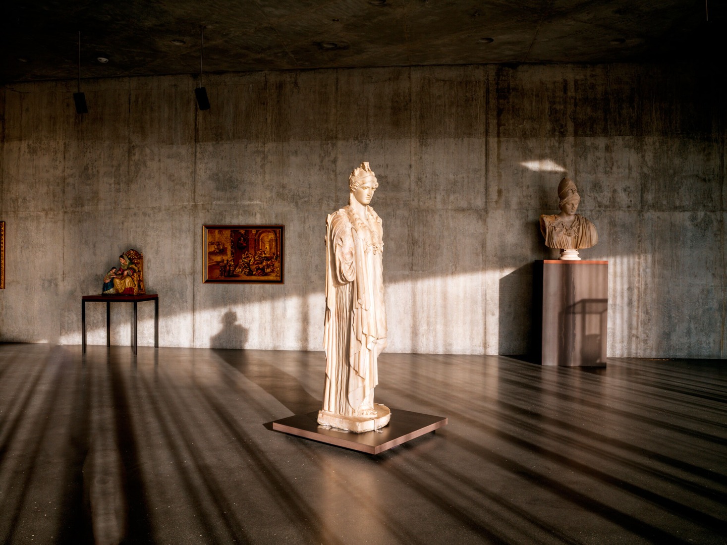 Vista de la instalación de la presentación inaugural en las Galerías David Geffen, abril de 2026. Fotografía cortesía de Museum Associates/LACMA. 