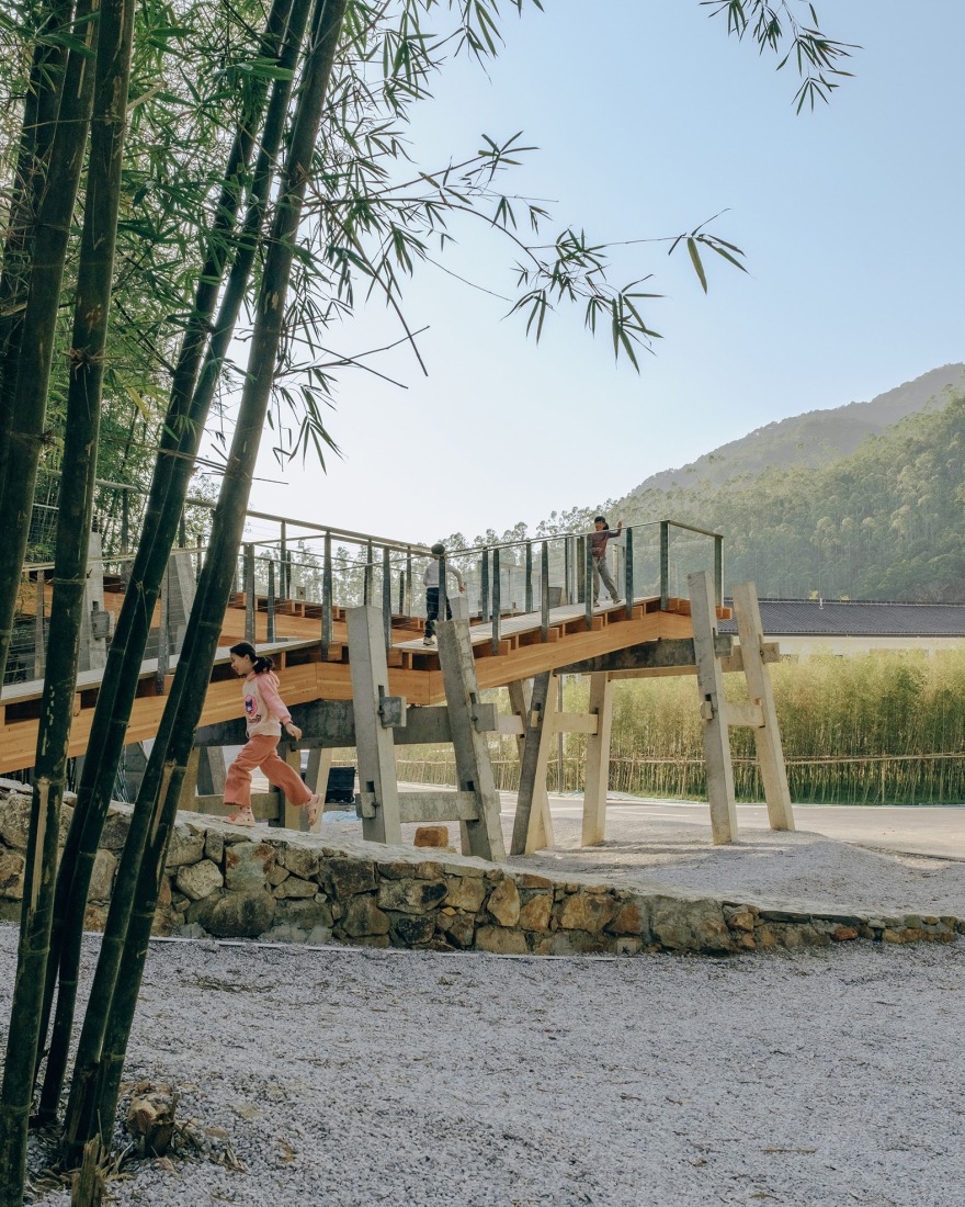 Micromuseo de puentes históricos vernáculos de Huizhou por LUO studio. Fotografía por Zhu Yumeng.