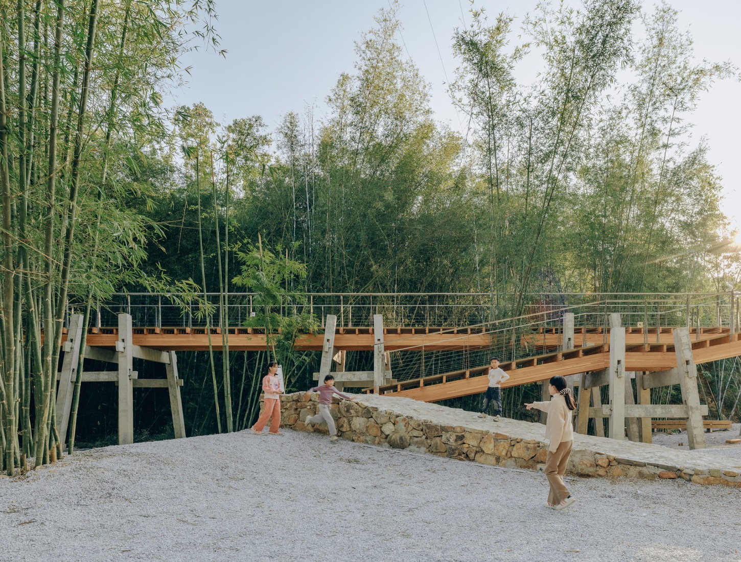Micromuseo de puentes históricos vernáculos de Huizhou por LUO studio. Fotografía por Zhu Yumeng.