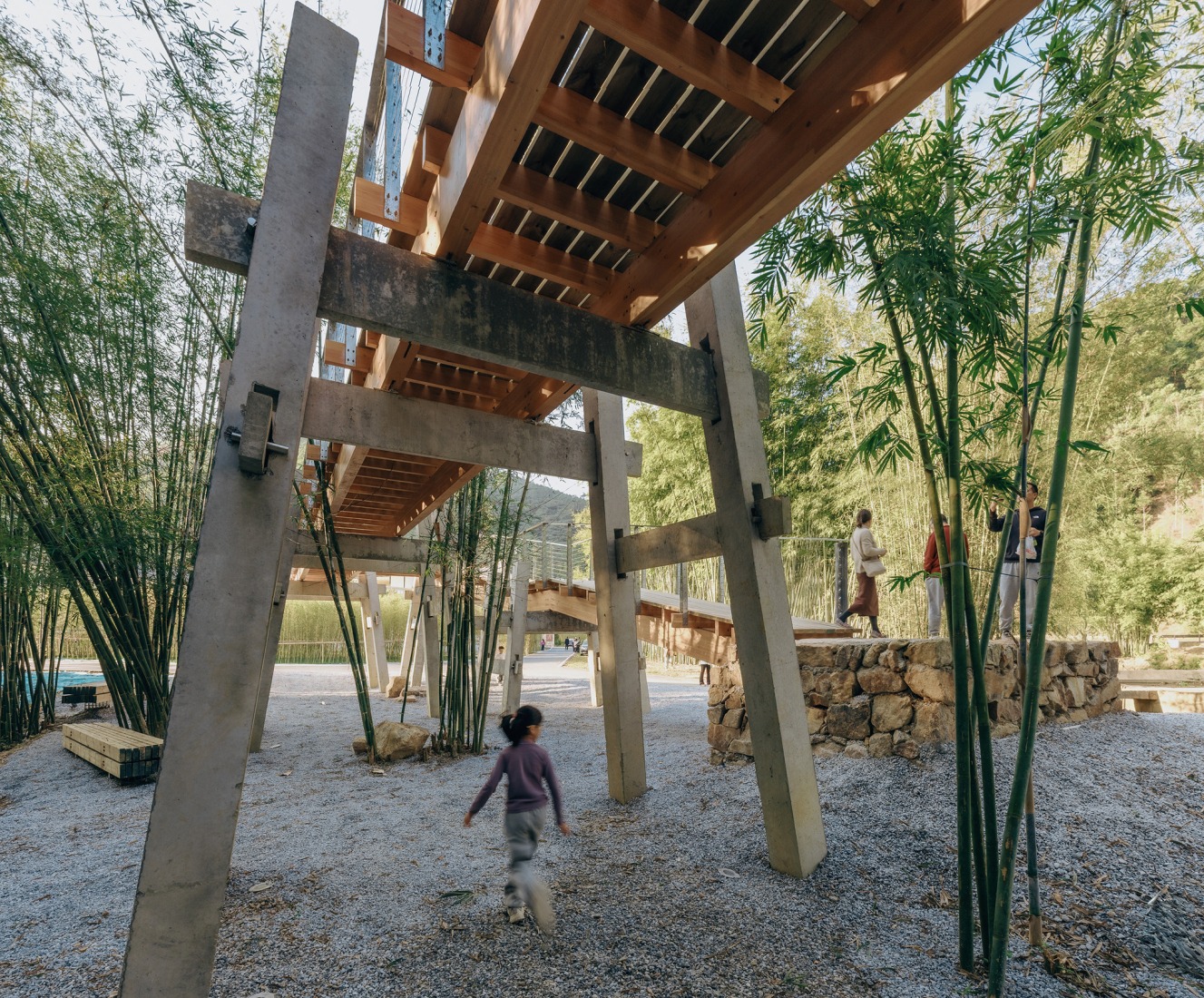 Micromuseo de puentes históricos vernáculos de Huizhou por LUO studio. Fotografía por Zhu Yumeng.