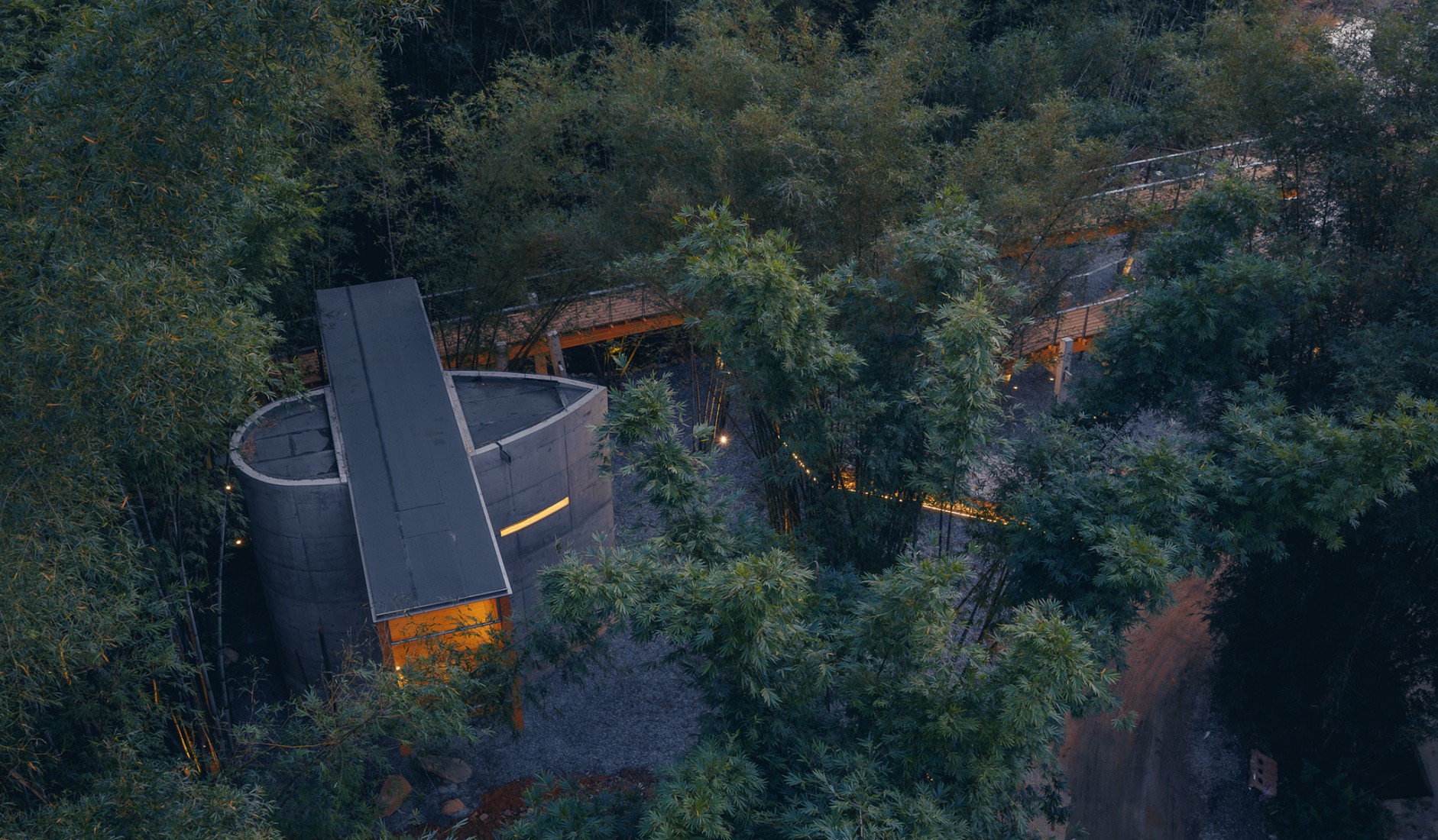 Micromuseo de puentes históricos vernáculos de Huizhou por LUO studio. Fotografía por Zhu Yumeng.