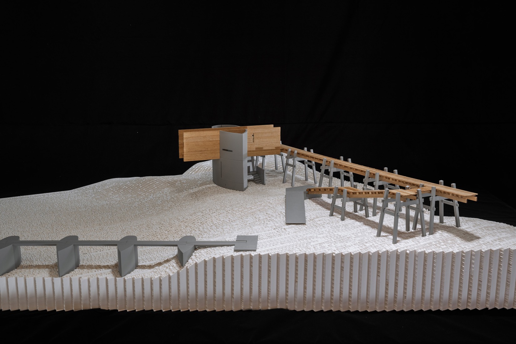 Maqueta. Micromuseo de puentes históricos vernáculos de Huizhou por LUO studio. Fotografía por Jin Weiqi.