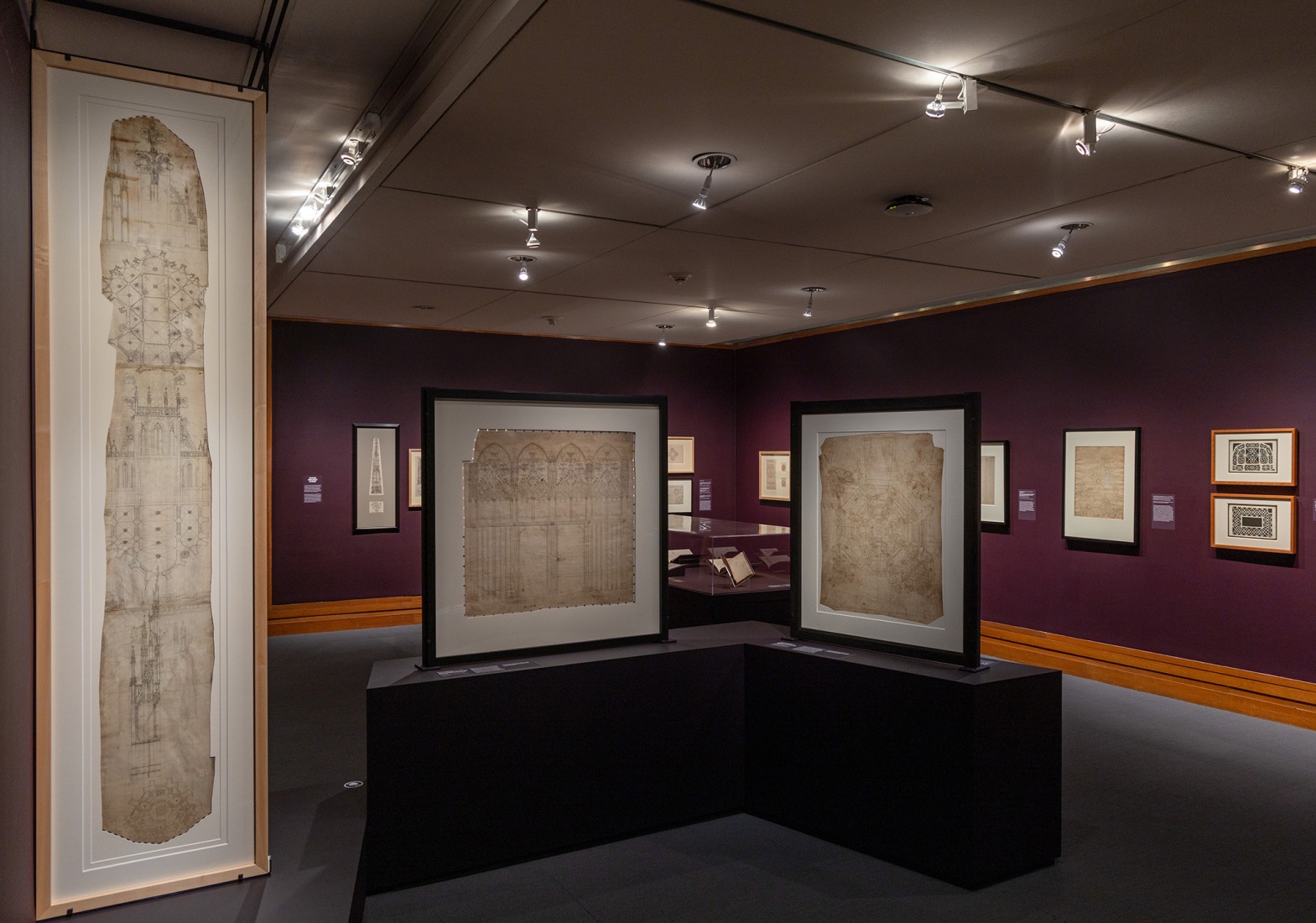 Exposición «La traza del gótico: El amanecer del dibujo arquitectónico». Fotografía cortesía del Museo Metropolitano de Arte.