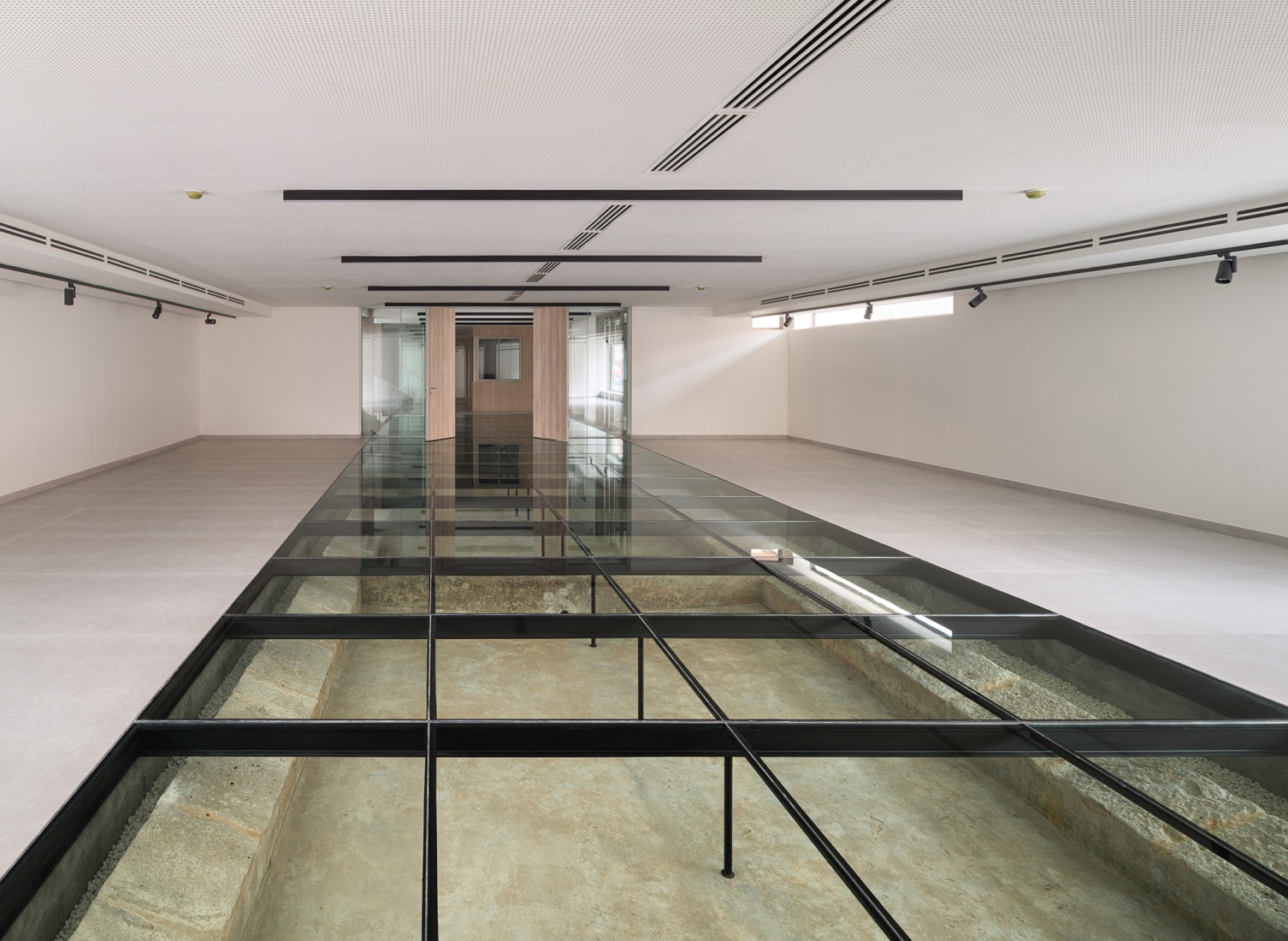 Centro Cultural «Los Lavaderos» por Módulo Arquitectos + AMD Arquitectos. Fotografía por Gabriel Gallegos Alonso.