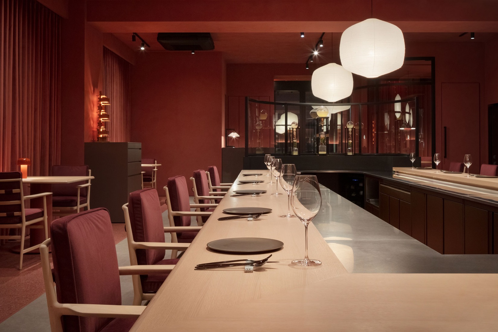 «HRMT Stage» por Nendo. Fotografía por Takumi Ota. 