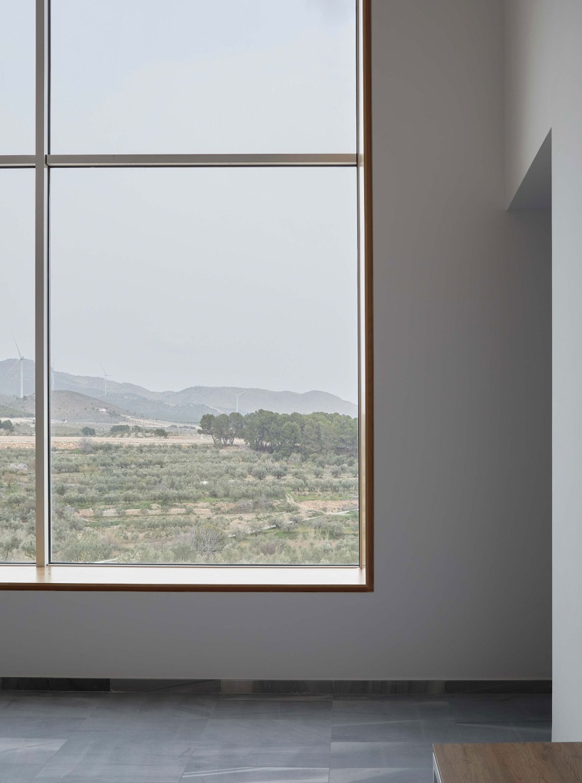 Tanatorio El Higueral por Palera arquitectos. Fotografía por Adam García.