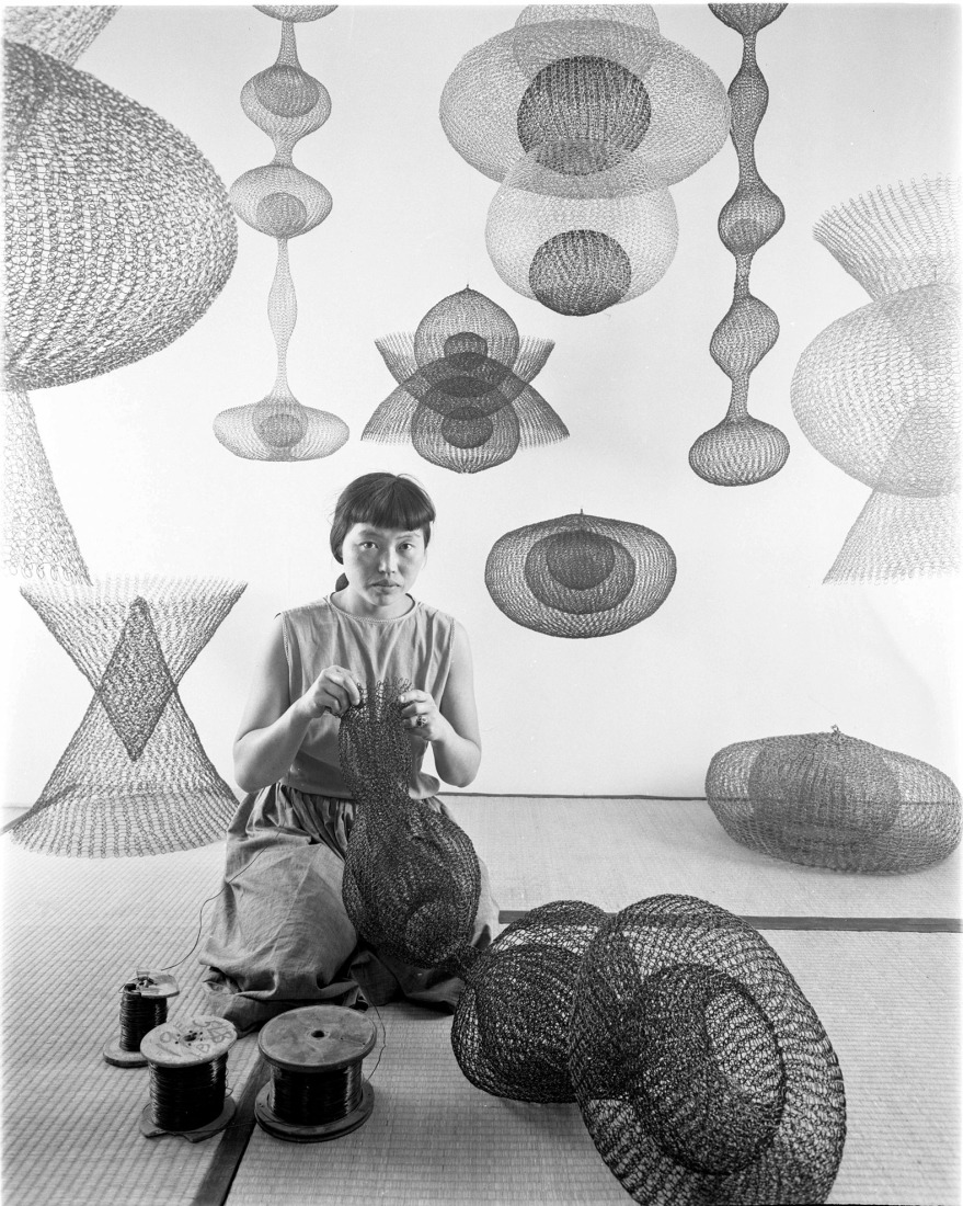Artist Ruth Asawa making wire sculptures, California, USA, November 1954 - Image by Nat Farbman/The LIFE Picture Collection/Shutterstock. Work from 2026, Ruth Asawa Lanier, Inc., Courtesy of David Zwirner.