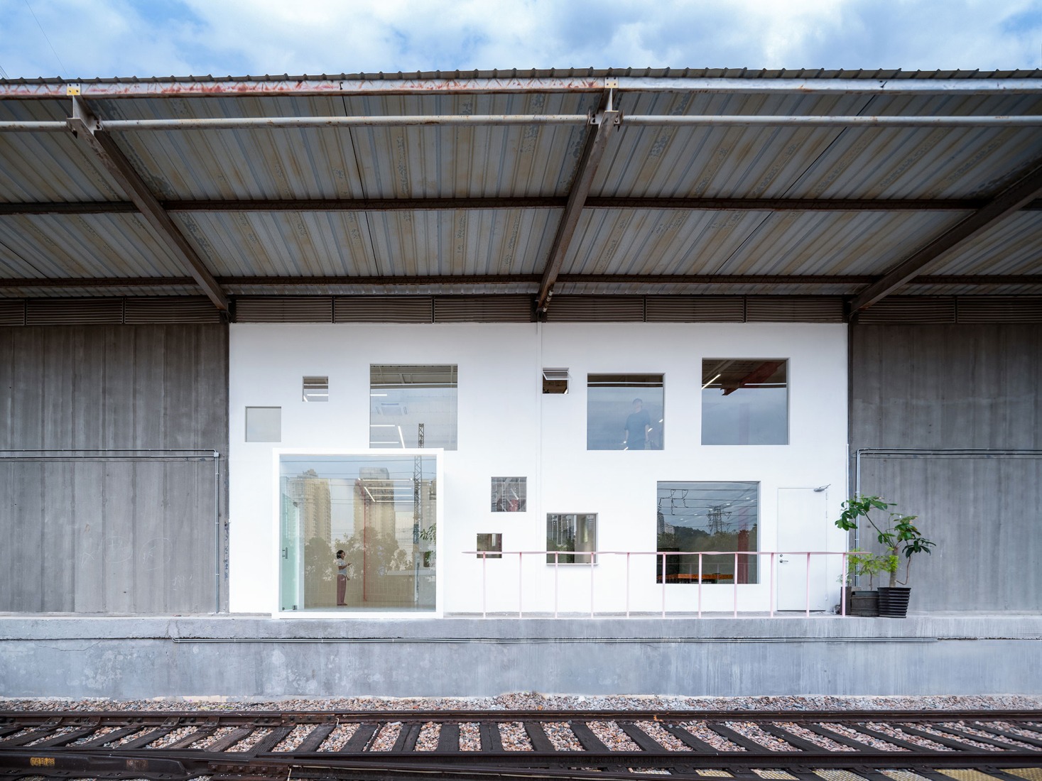 "Apelron Contemporary" by Aether Architects + Archigress. Photograph by Zhang Chao.