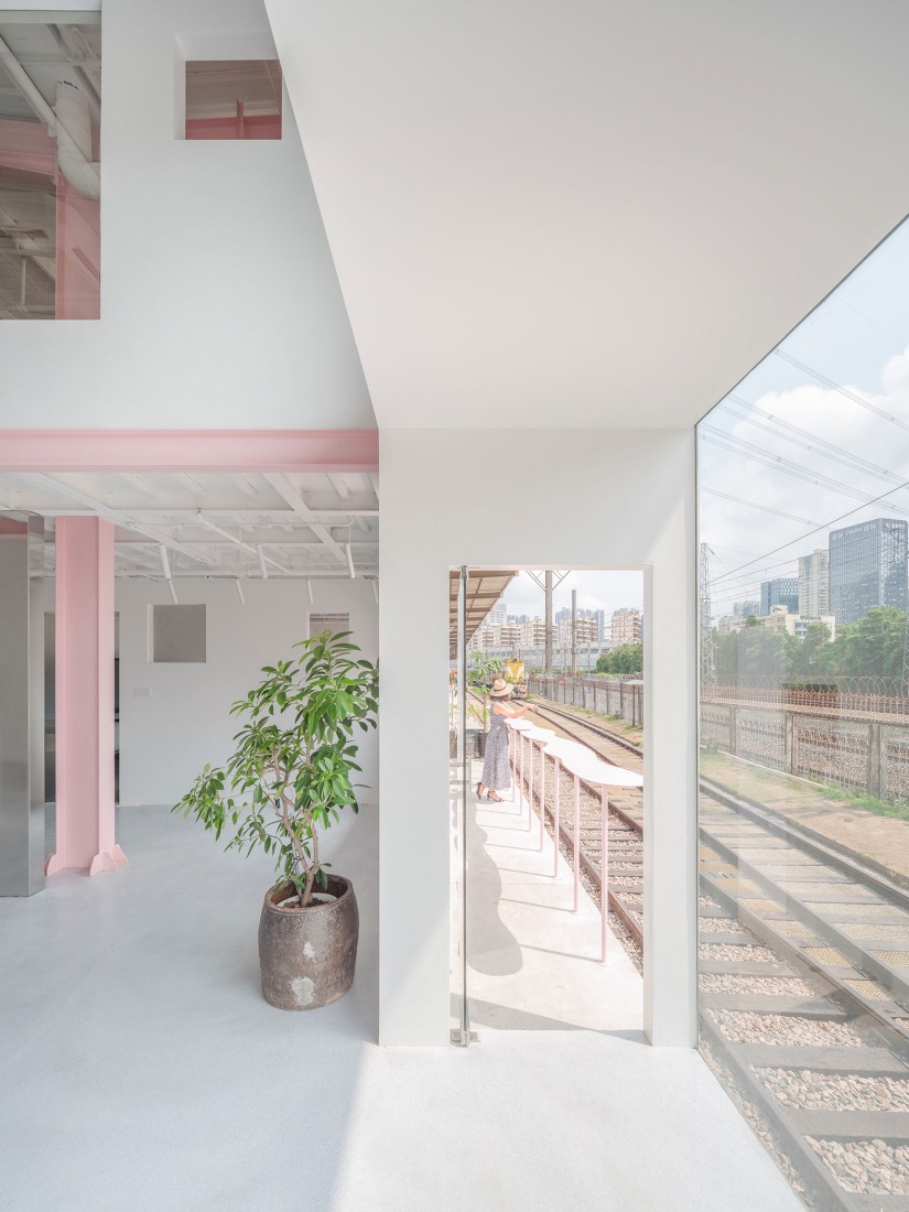 "Apelron Contemporary" by Aether Architects + Archigress. Photograph by Zhang Chao.