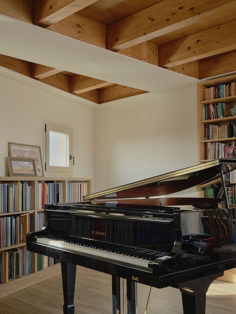 «Casa per a piano i violí» por ENDALT + Josep Eixerés. Fotografía por David Zarzoso.