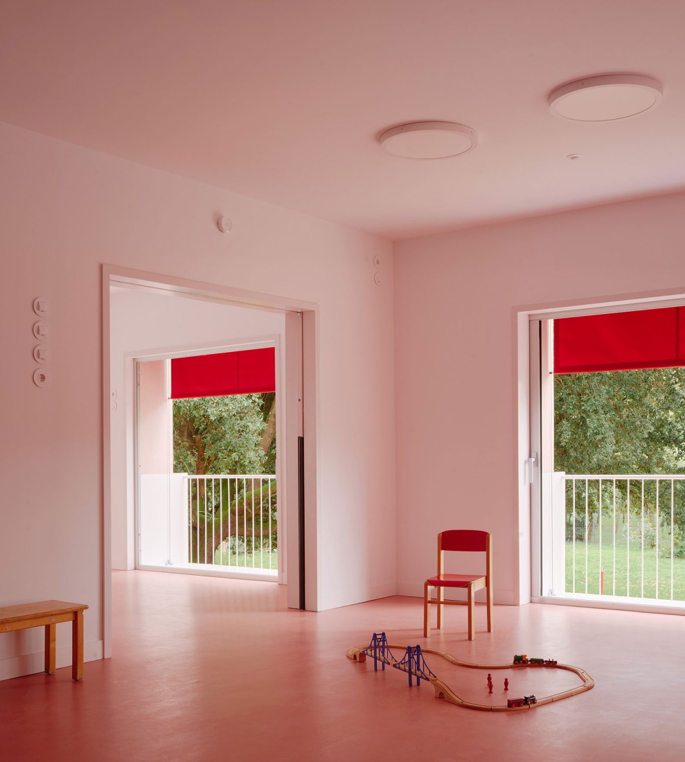 Guardería «Casa Nostra» por Sarquella Torres + Marc Riera. Fotografía por José Hevia.