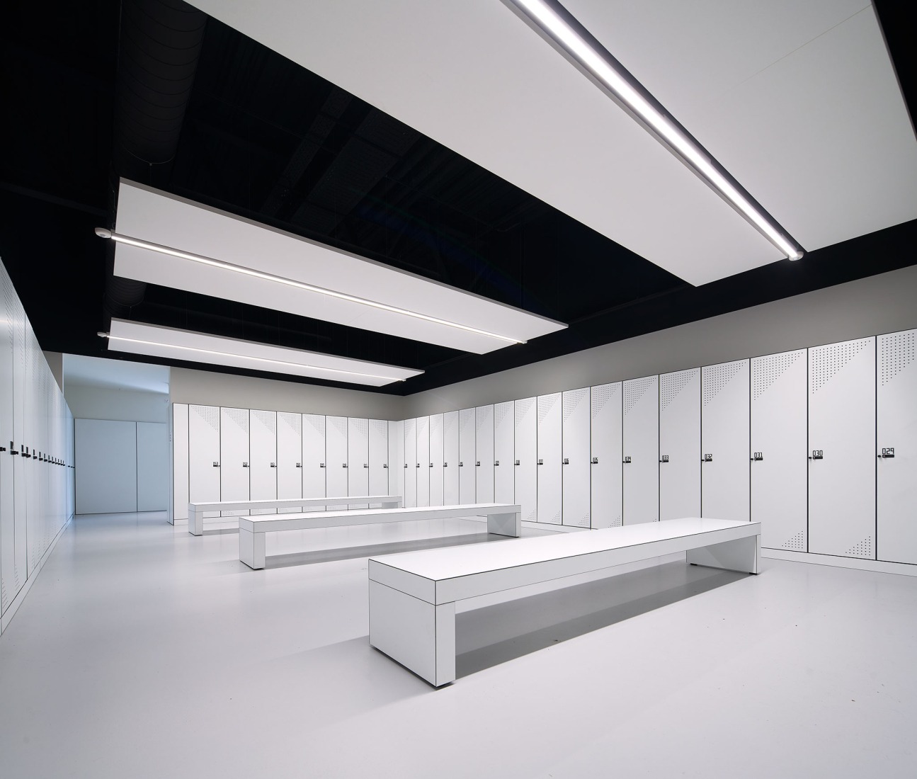 Packaging office building of the new Estrella Galicia brewery. Photograph by Alfonso Quiroga.