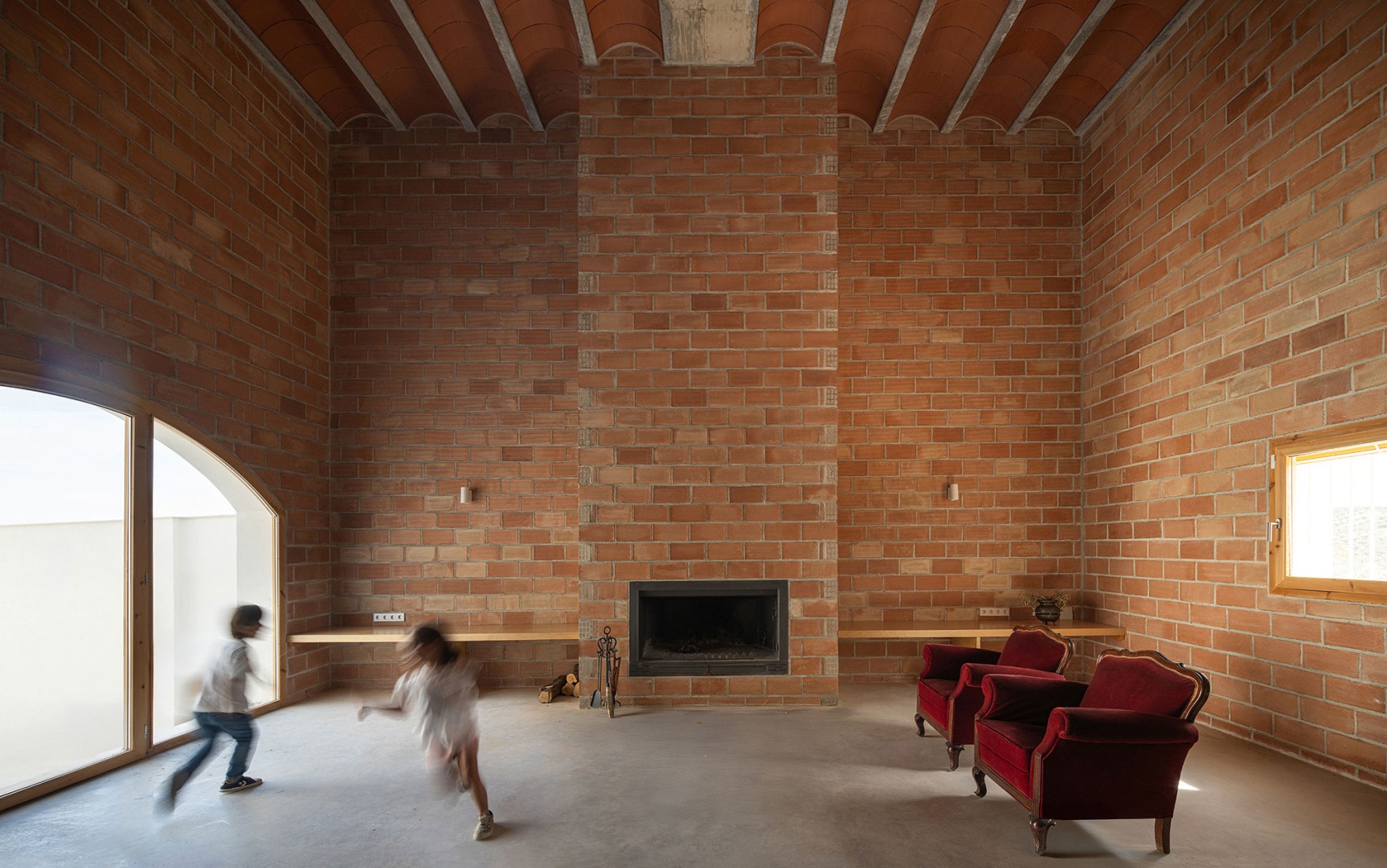 Cortijo El Pardillo by LAH arquitectura. Photograph by Juanan Barros.