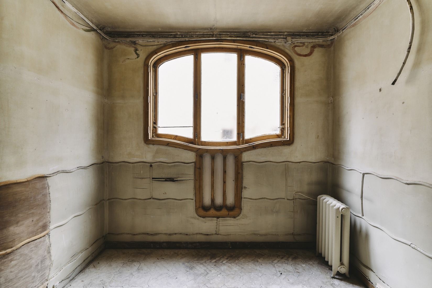 La Tercera Planta de la Casa Batlló: restauración de la última vivienda habitada por OTTO Studio, Xavier Villanueva. Fotografía por Victoria Gasseuy.
