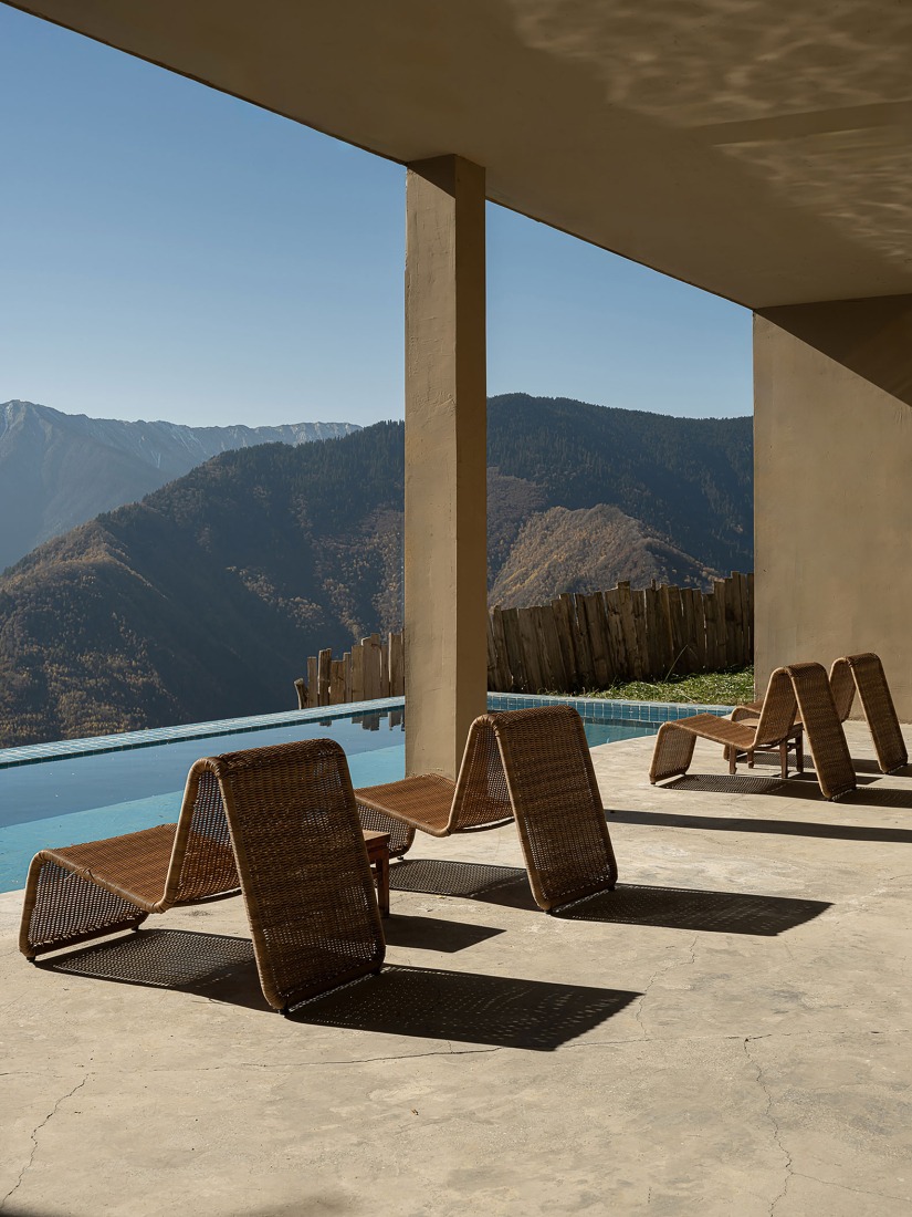 Hotel Songtsm Travel Jiuzhai por Thinking Design. Fotografía por You Pu.