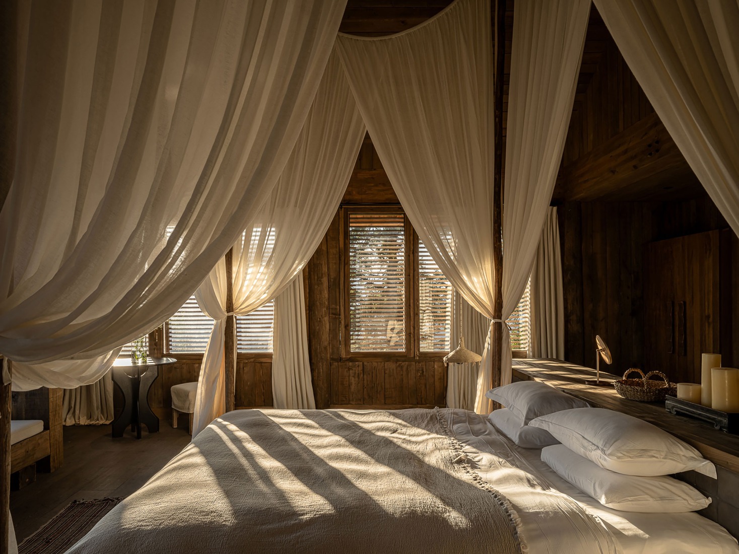 Hotel Songtsm Travel Jiuzhai por Thinking Design. Fotografía por You Pu.
