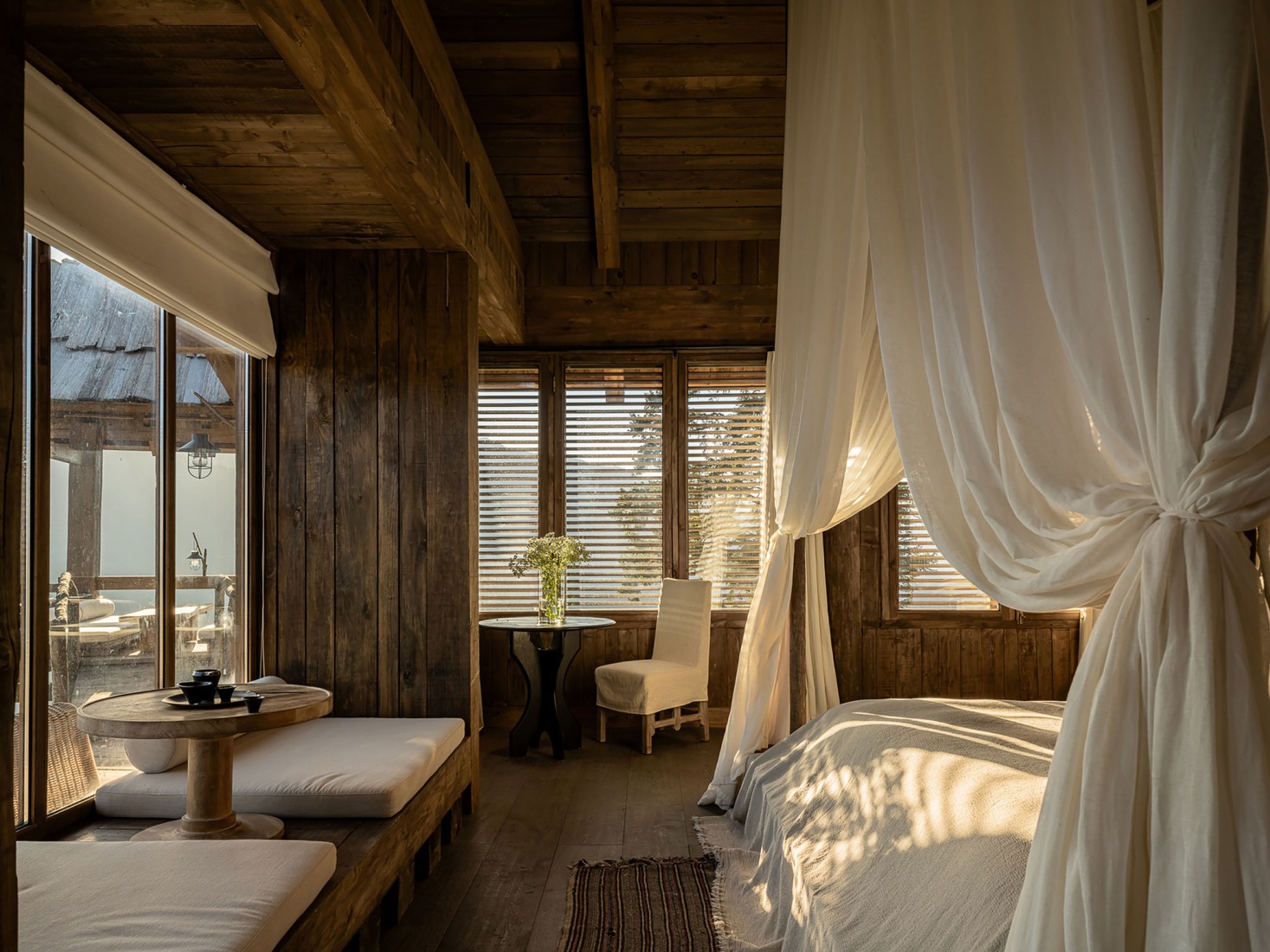 Hotel Songtsm Travel Jiuzhai por Thinking Design. Fotografía por You Pu.