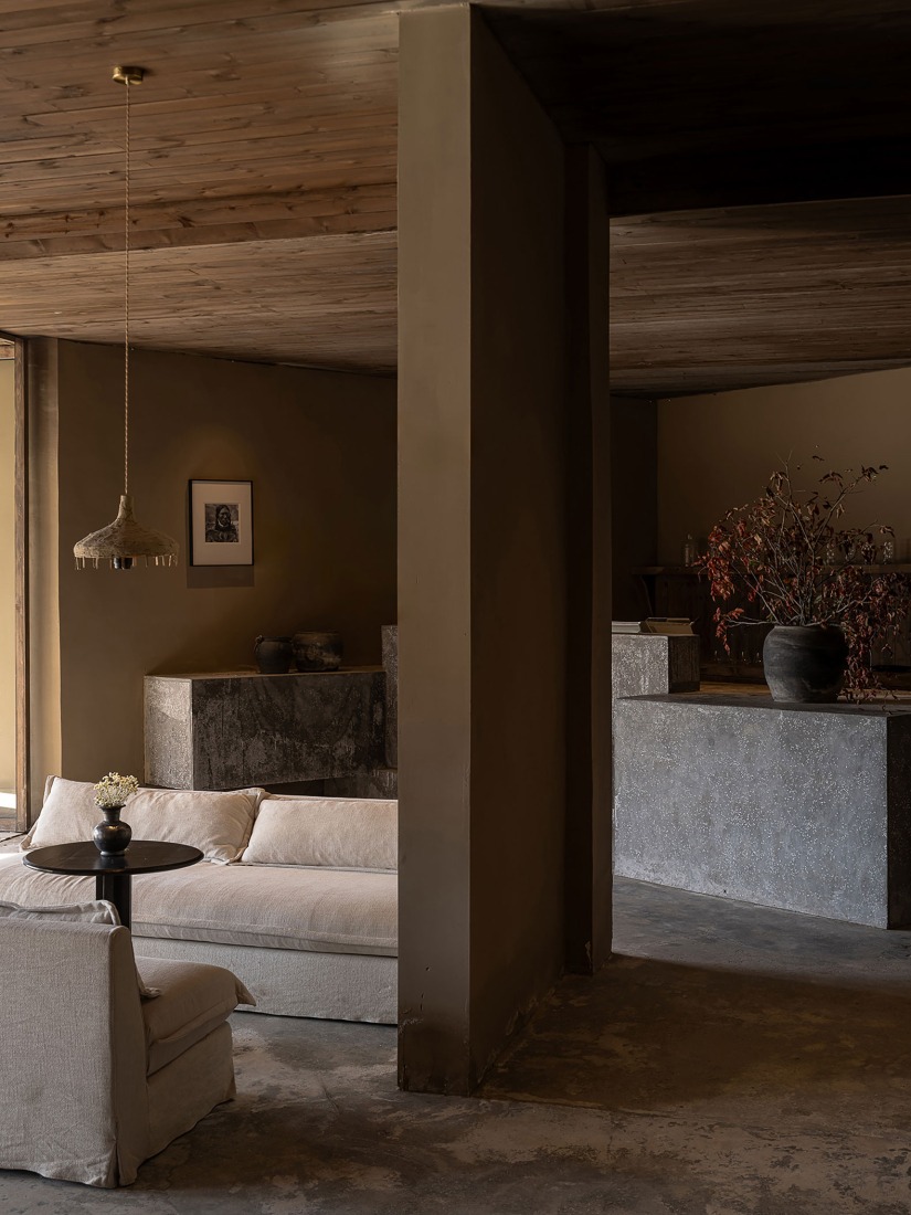 Hotel Songtsm Travel Jiuzhai por Thinking Design. Fotografía por You Pu.