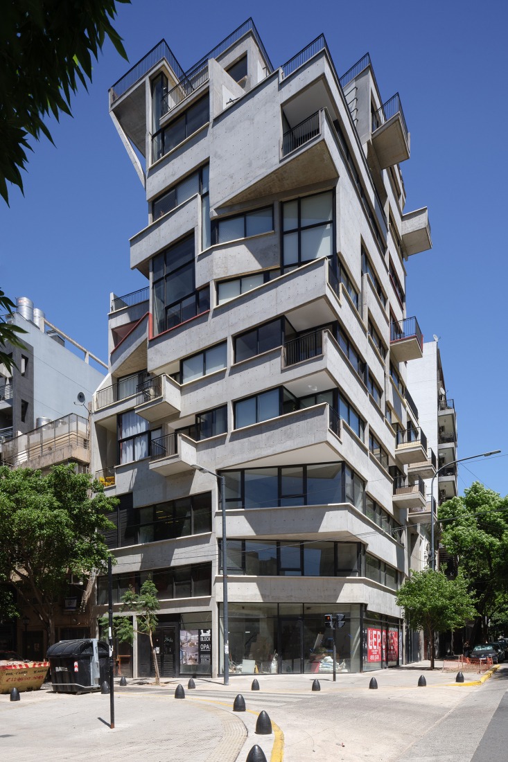 Edificio BLOCK por Ariel Jacubovich Oficina de Arquitectura. Fotografía por Javier Agustín Rojas.