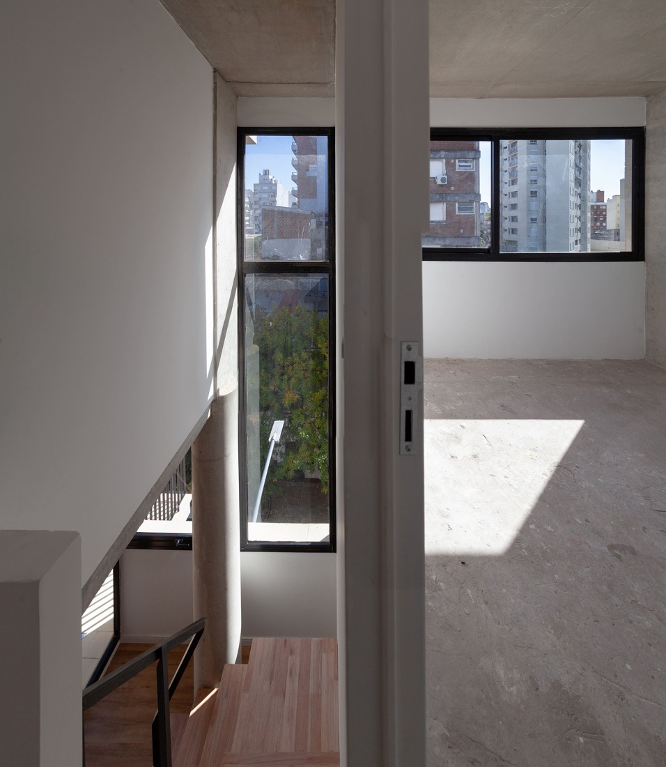 Edificio BLOCK por Ariel Jacubovich Oficina de Arquitectura. Fotografía por Ivan Breyter.